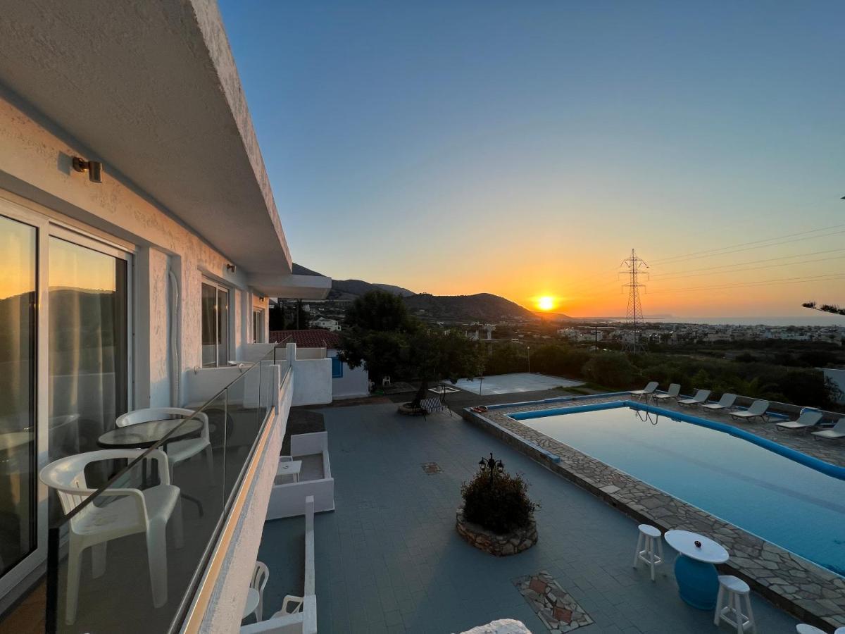 מאליה Silia Suites מראה חיצוני תמונה