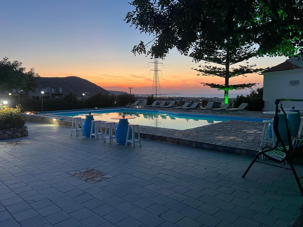 מאליה Silia Suites מראה חיצוני תמונה