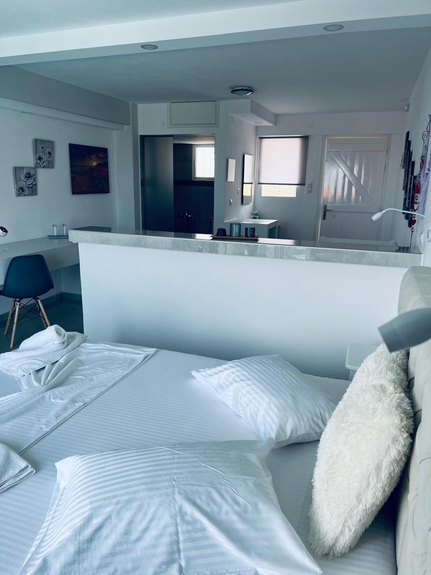 מאליה Silia Suites מראה חיצוני תמונה