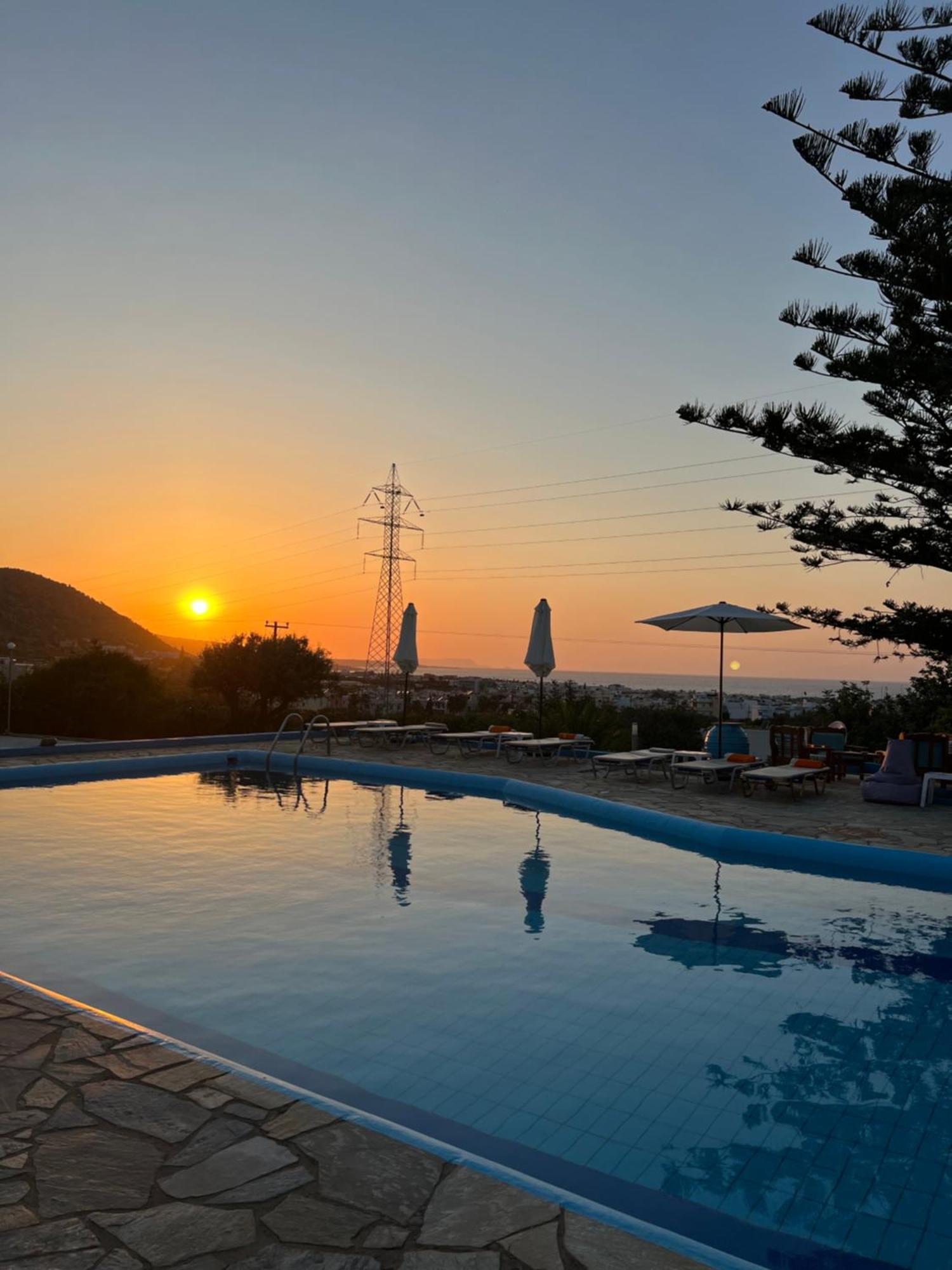 מאליה Silia Suites מראה חיצוני תמונה