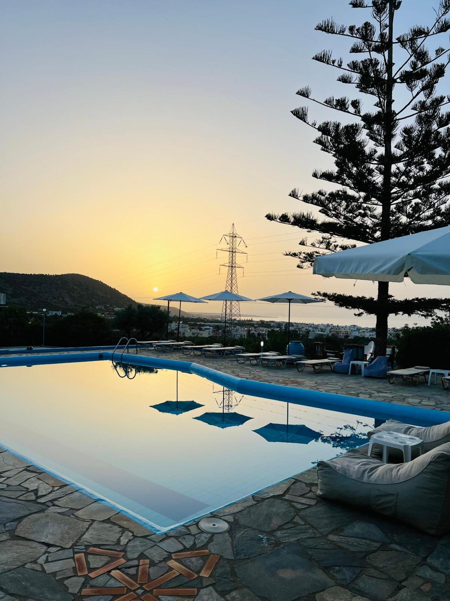 מאליה Silia Suites מראה חיצוני תמונה